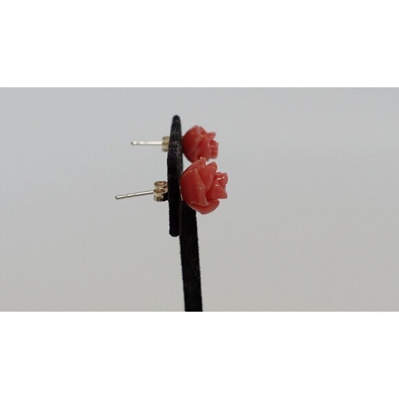 Elegant Pink Rose Stud Earrings - Picture 6 of 7